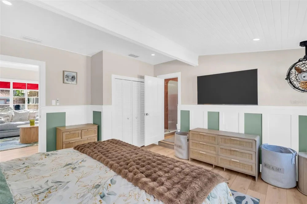 16613 GULF BOULEVARD North Redington Beach, FL 33708