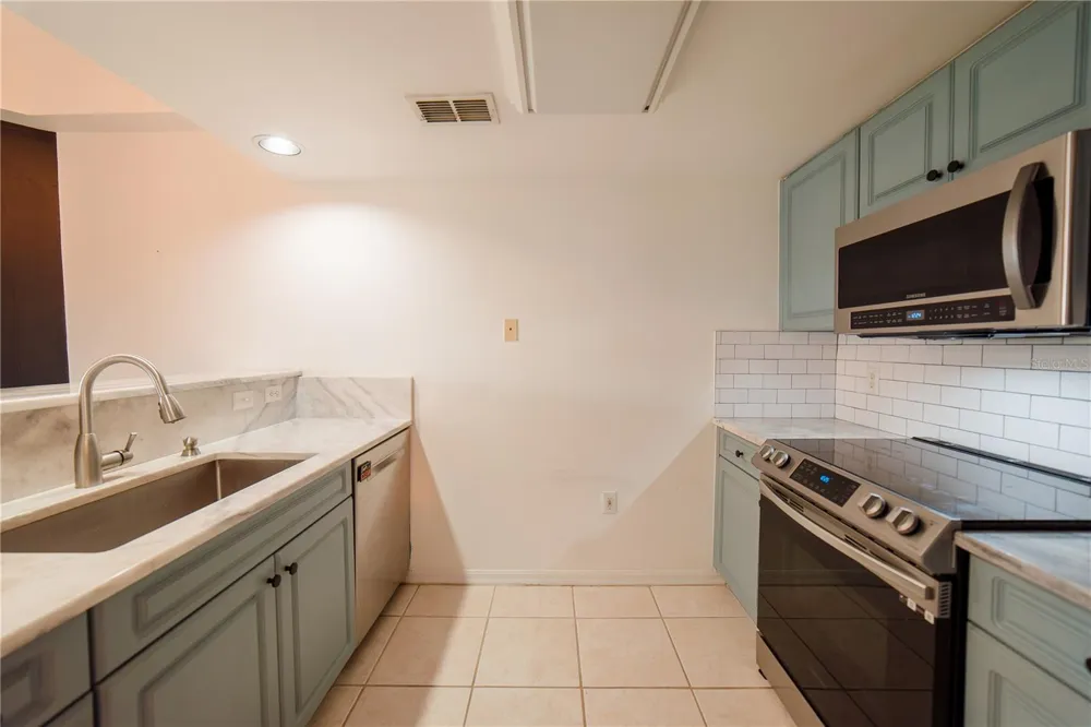 1771 FOUR MILE COVE PARKWAY #1031 Cape Coral, FL 33990
