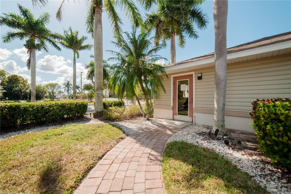 1771 FOUR MILE COVE PARKWAY #1031 Cape Coral, FL 33990