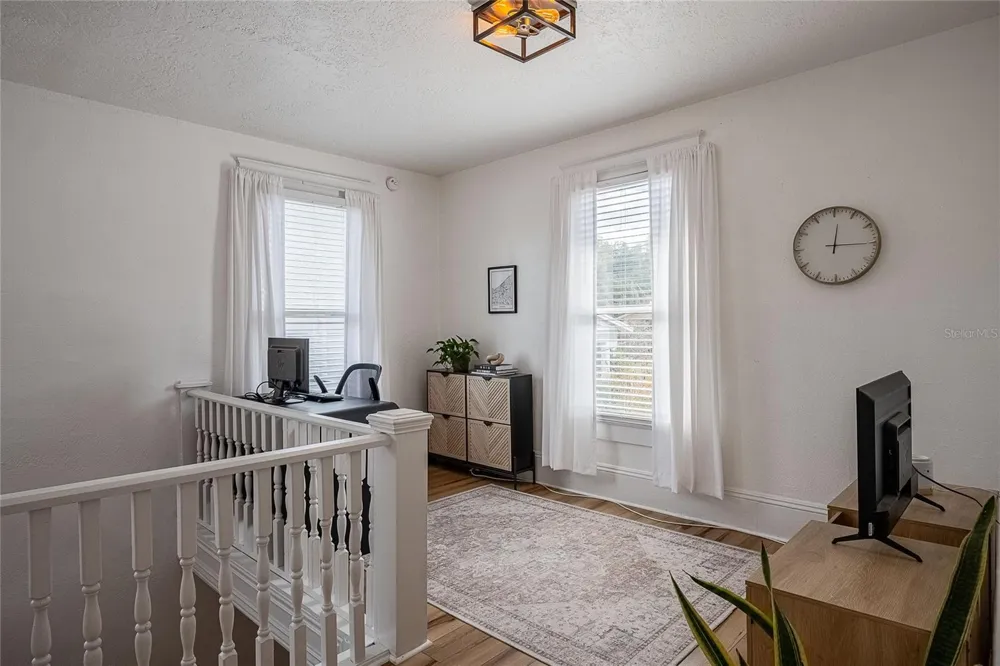 402 E POINSETTIA STREET Lakeland, FL 33803
