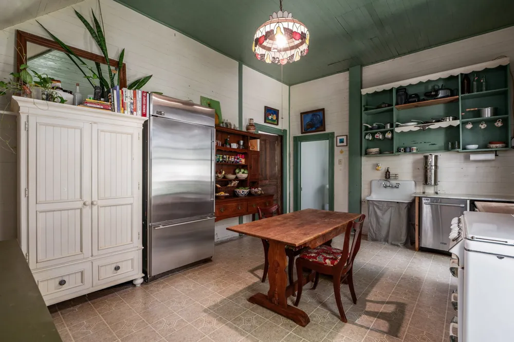 124 Hamilton Street Gonzales, TX 78629