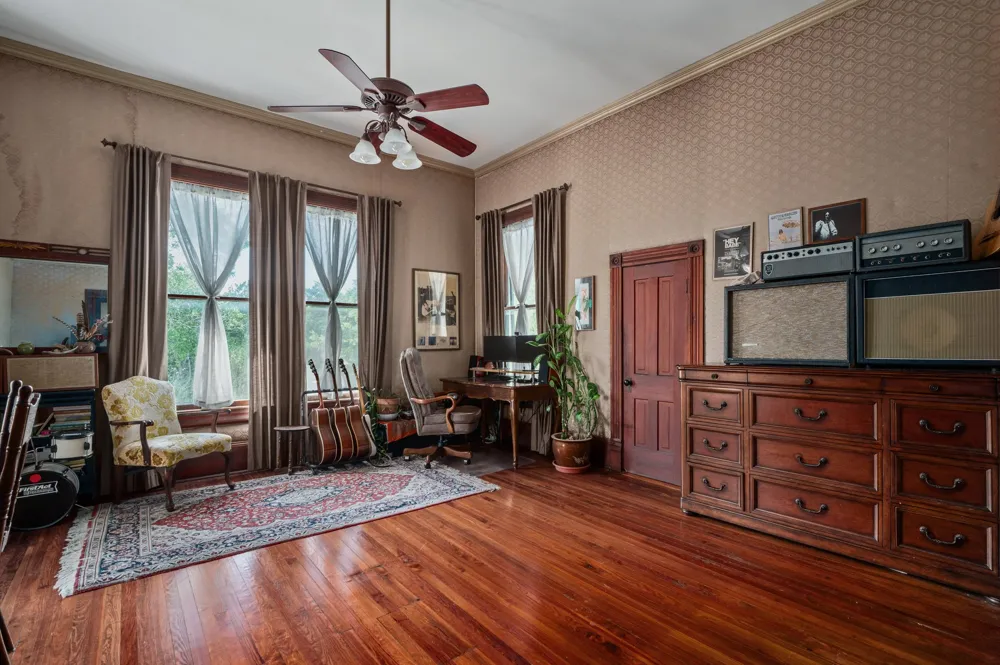 124 Hamilton Street Gonzales, TX 78629