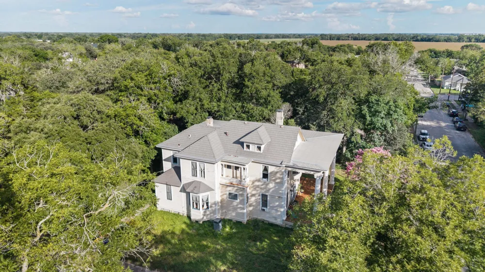 124 Hamilton Street Gonzales, TX 78629