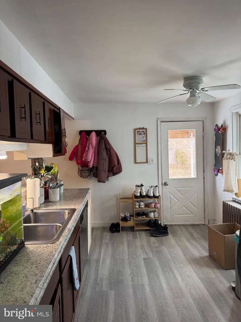 527 MAIN Mcsherrystown, PA 17344