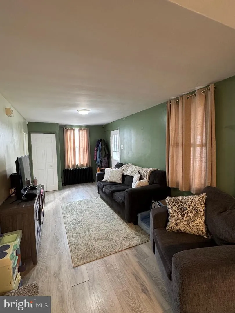 527 MAIN Mcsherrystown, PA 17344