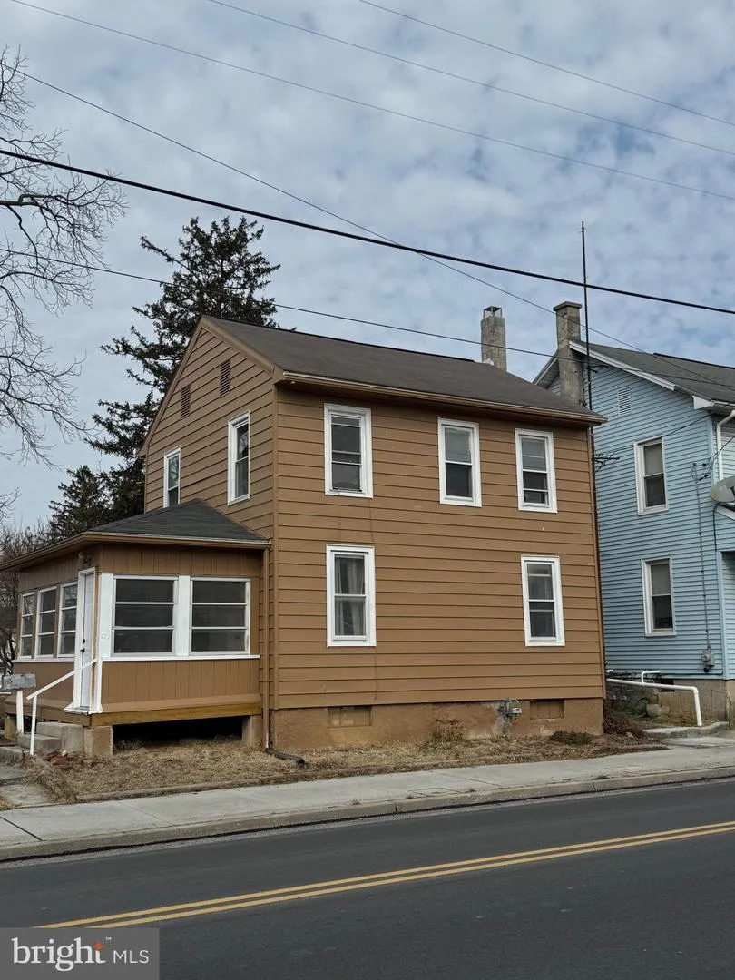 527 MAIN Mcsherrystown, PA 17344