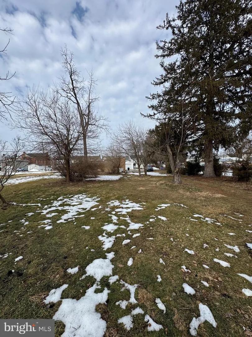 527 MAIN Mcsherrystown, PA 17344