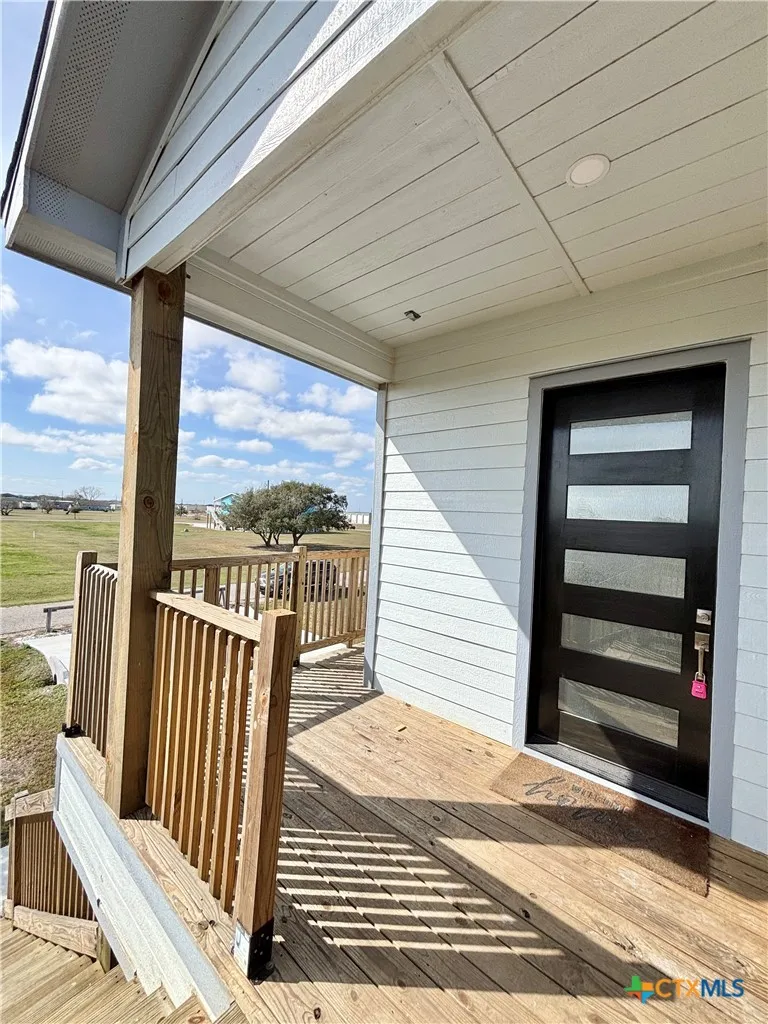 43 Buckskin Drive Palacios, TX 77465