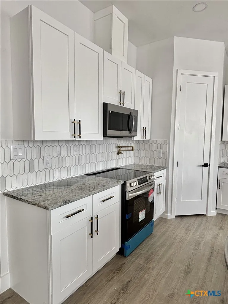 43 Buckskin Drive Palacios, TX 77465