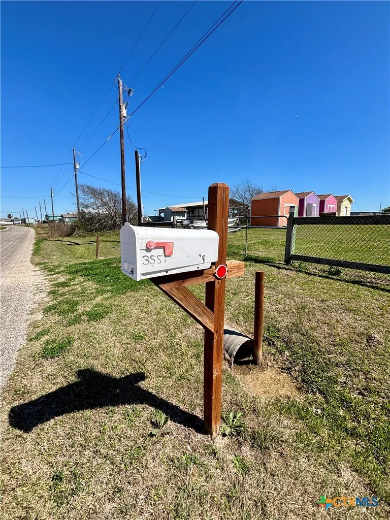 355 County Road 202 Sargent, TX 77414