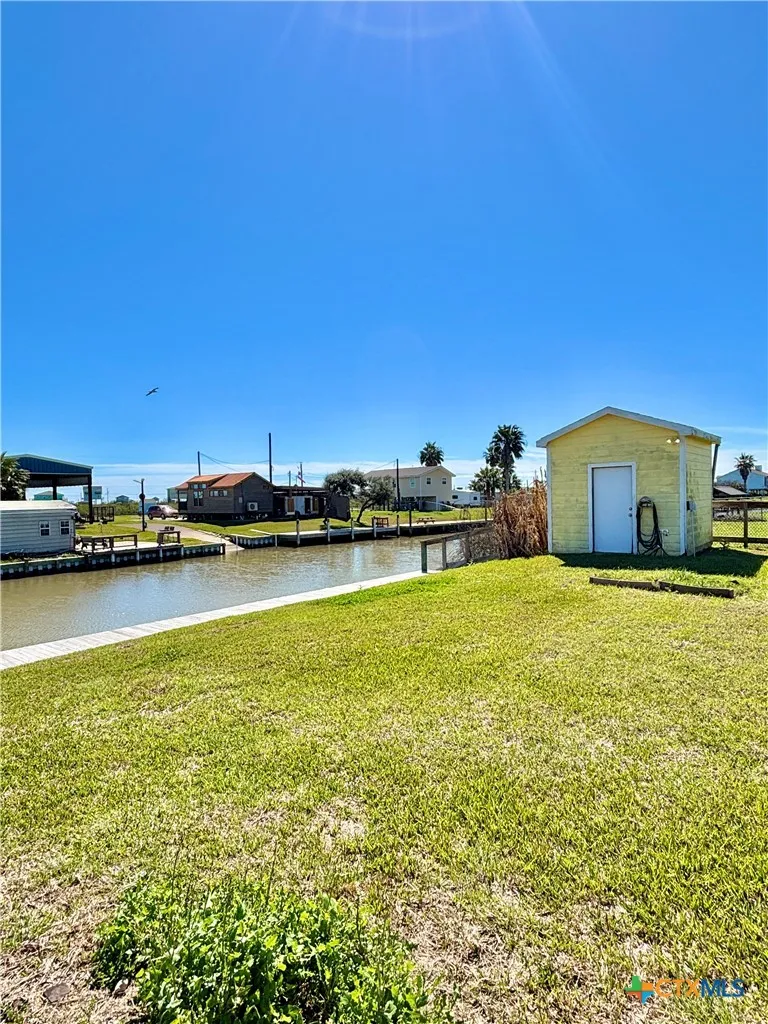 355 County Road 202 Sargent, TX 77414