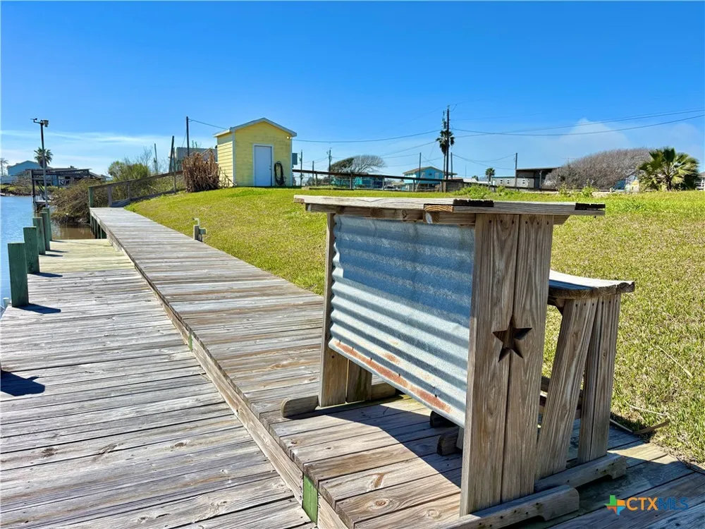 355 County Road 202 Sargent, TX 77414