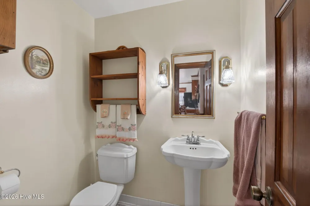 1201 Willeyton Road Gates, NC 27937