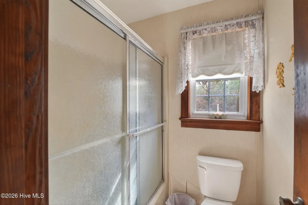 1201 Willeyton Road Gates, NC 27937
