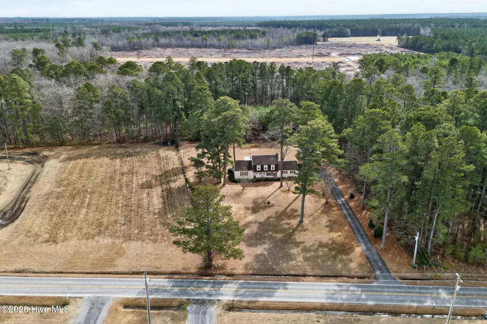1201 Willeyton Road Gates, NC 27937