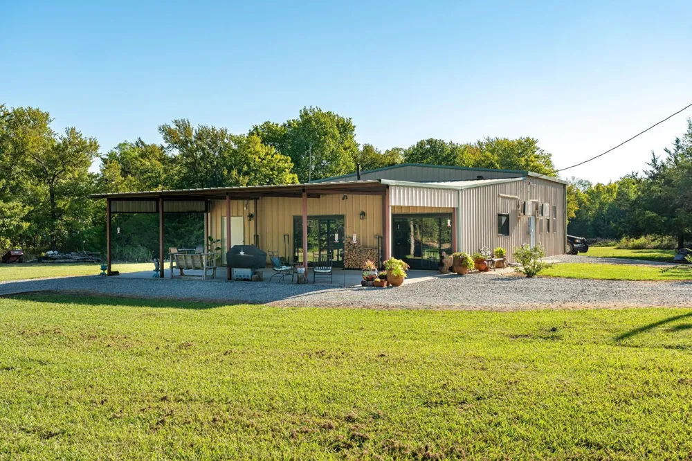 2691 County Road 3335 Ladonia, TX 75449