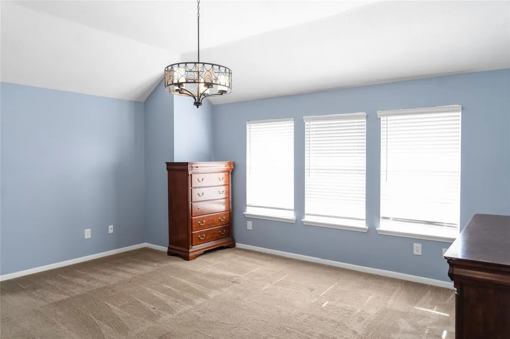 1405 El Camino Village Drive Webster, TX 77058