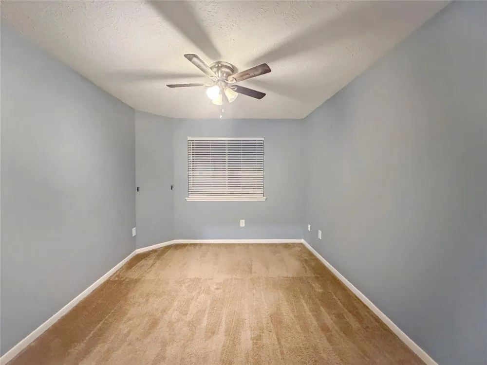 1405 El Camino Village Drive Webster, TX 77058