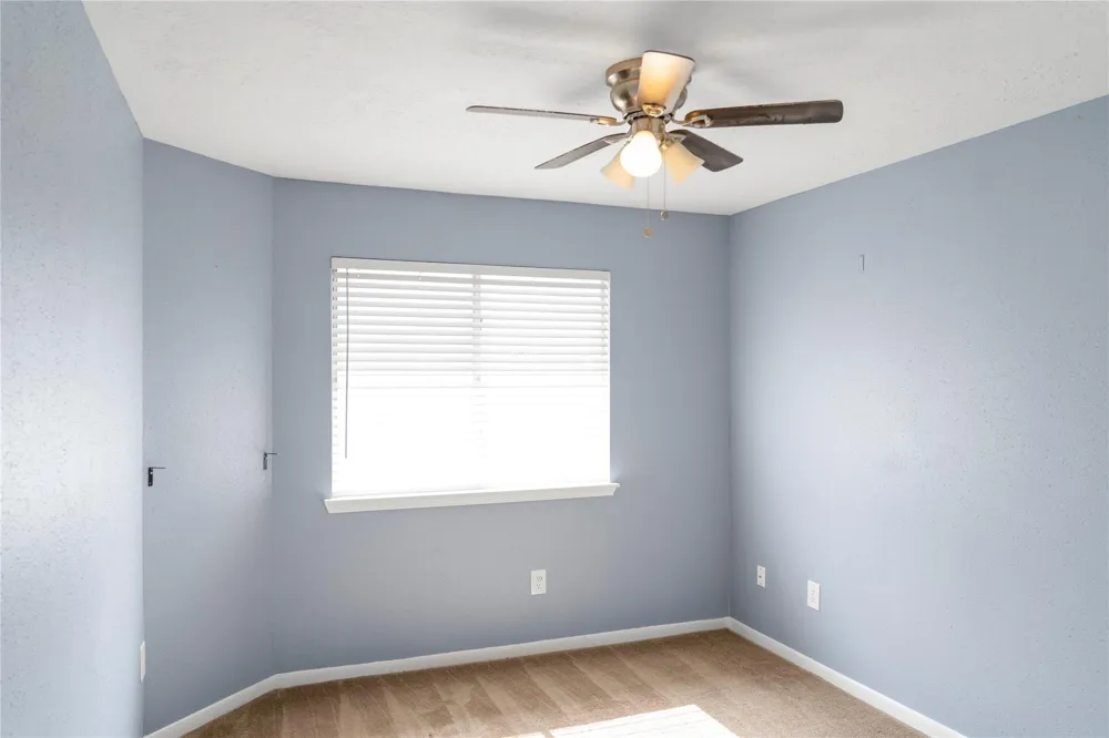 1405 El Camino Village Drive Webster, TX 77058