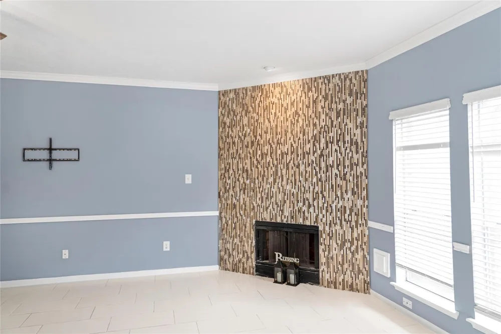 1405 El Camino Village Drive Webster, TX 77058
