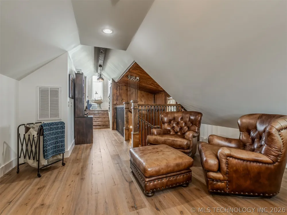 76 Ridgeline Road Carlton Landing, OK 74432