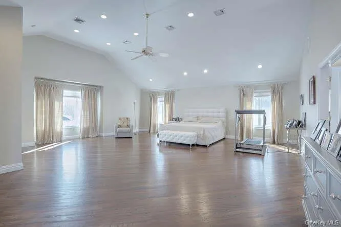 89 Spook Rock Road Suffern, NY 10901