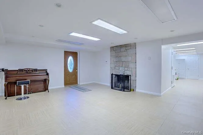 89 Spook Rock Road Suffern, NY 10901