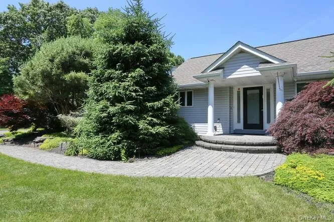 89 Spook Rock Road Suffern, NY 10901