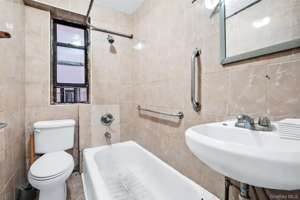 1993 Amsterdam Avenue #31 New York (Manhattan), NY 10032