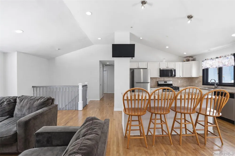 153 S Pascack Road Nanuet, NY 10954