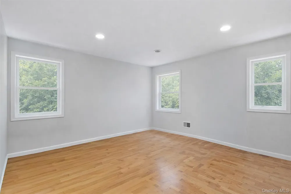 153 S Pascack Road Nanuet, NY 10954