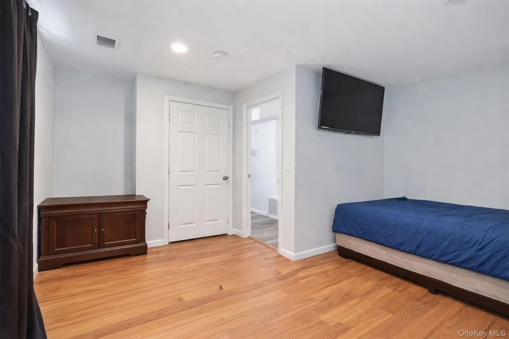153 S Pascack Road Nanuet, NY 10954