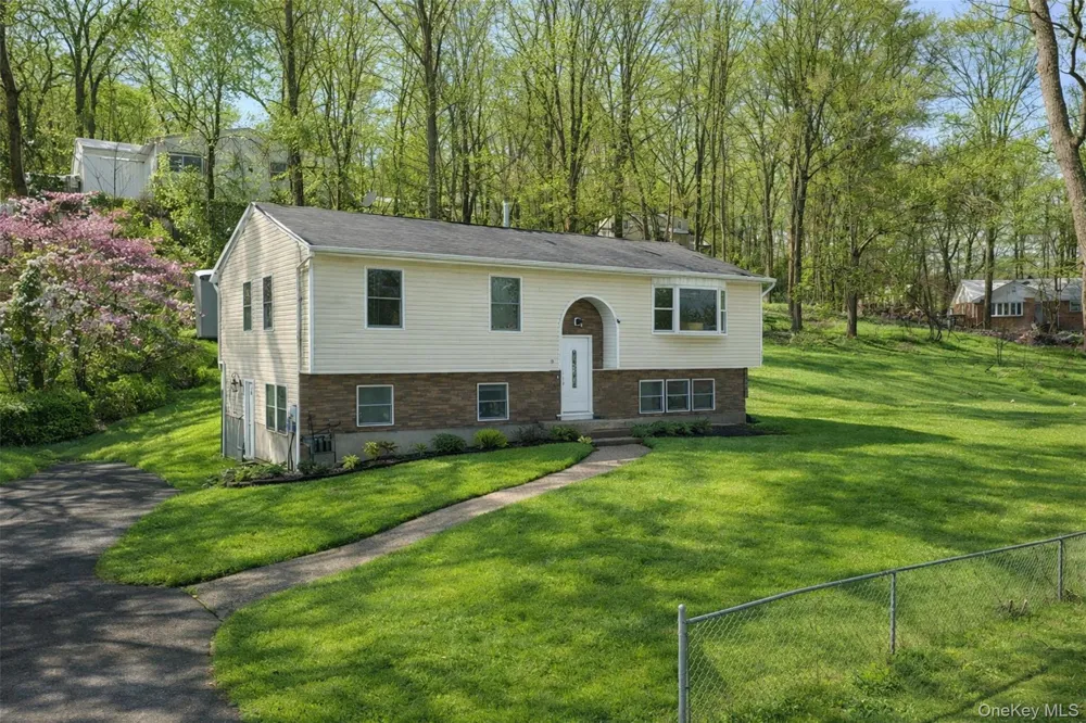 153 S Pascack Road Nanuet, NY 10954