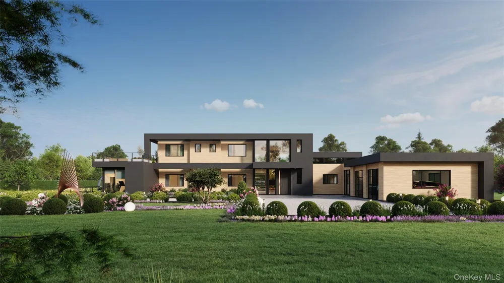 154 Oakview Highway #B East Hampton, NY 11937
