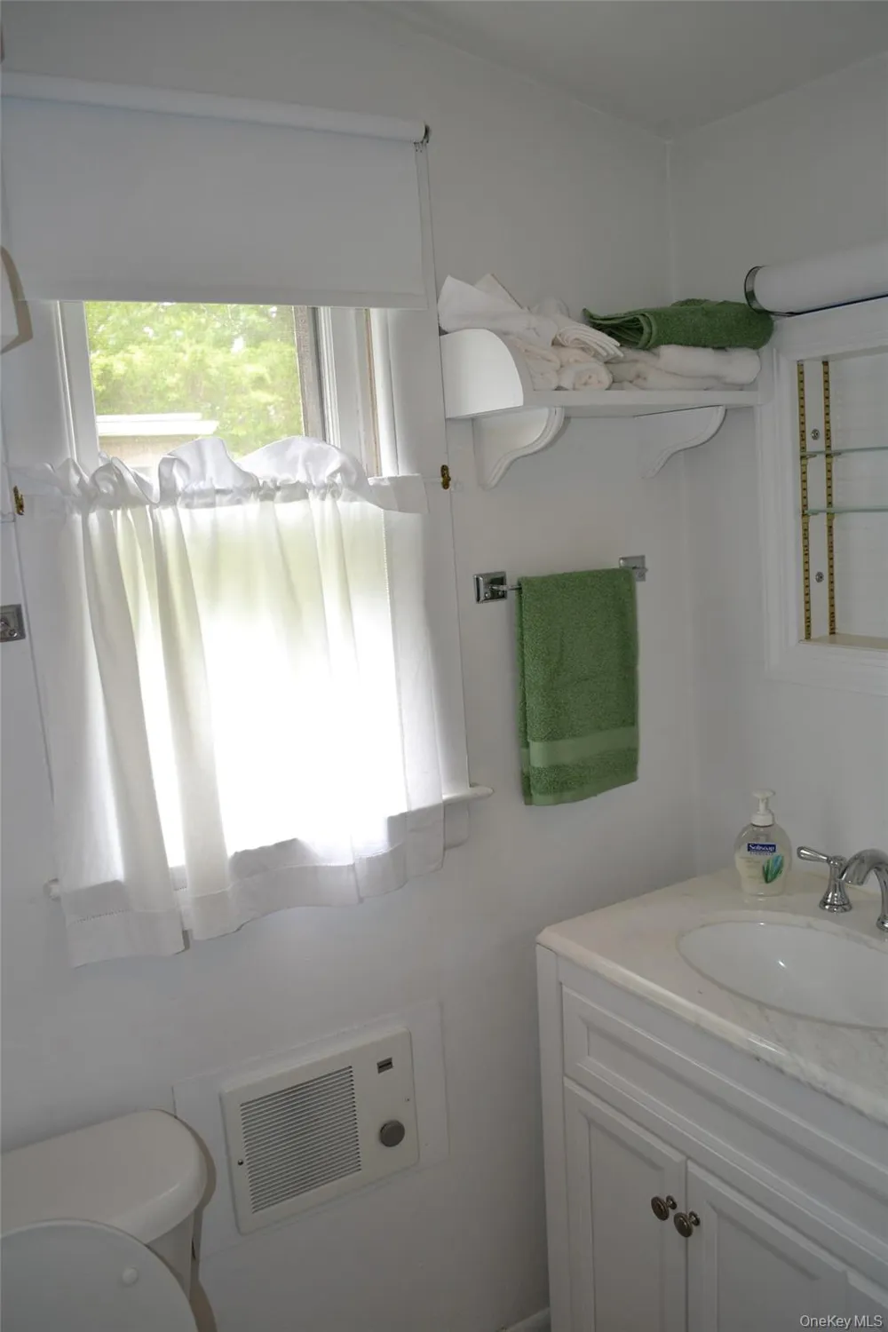 34A Sag Harbor Road East Hampton, NY 11937