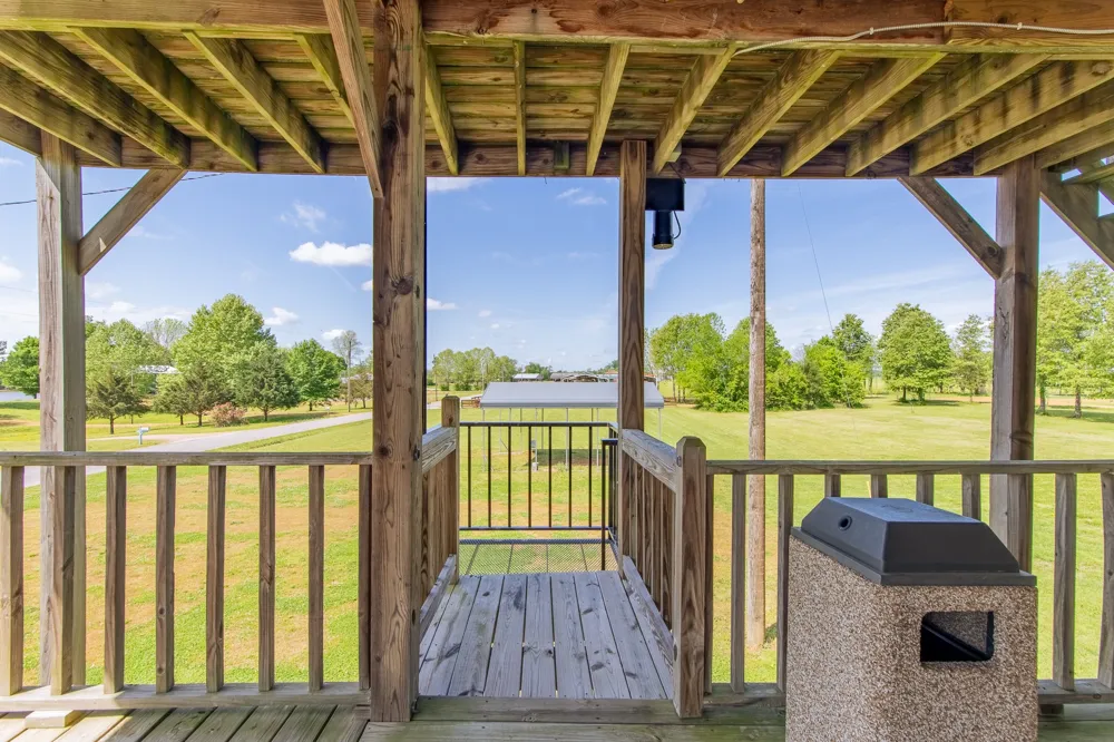 2705 Catfish Ln Crump, TN 38327