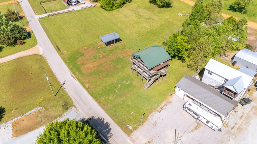 2705 Catfish Ln Crump, TN 38327