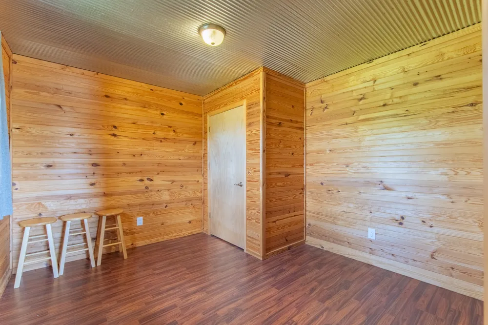 2705 Catfish Ln Crump, TN 38327