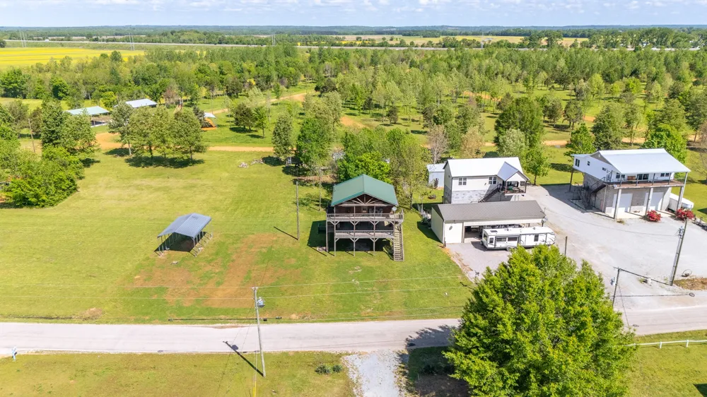 2705 Catfish Ln Crump, TN 38327