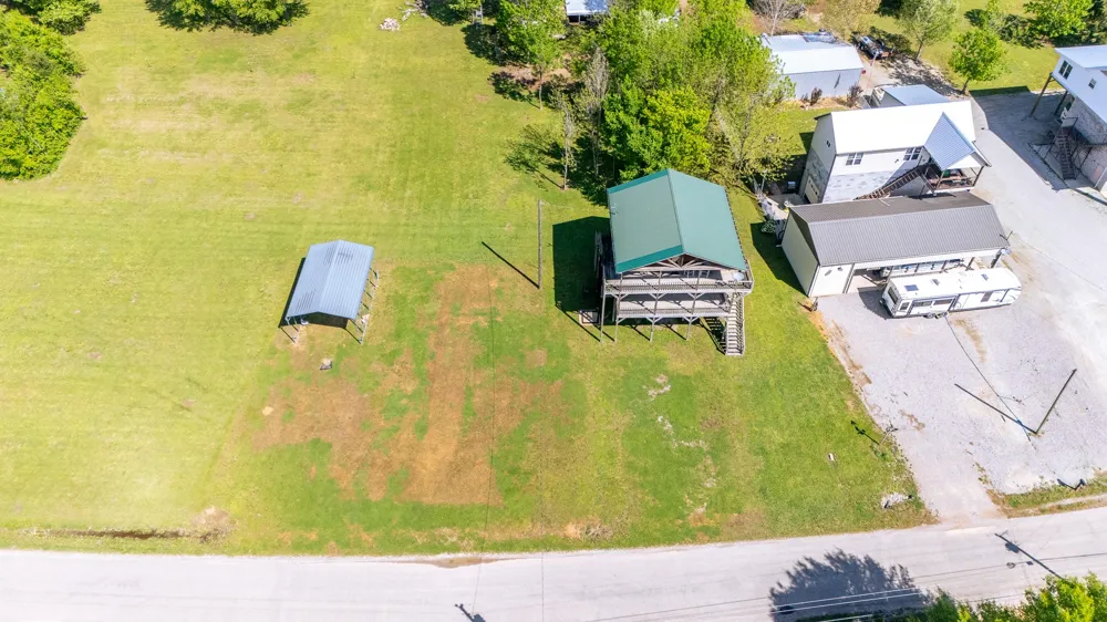 2705 Catfish Ln Crump, TN 38327