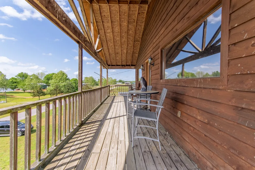 2705 Catfish Ln Crump, TN 38327