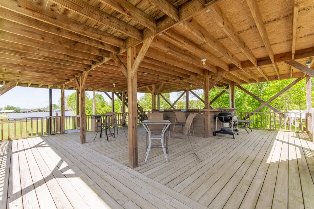2705 Catfish Ln Crump, TN 38327