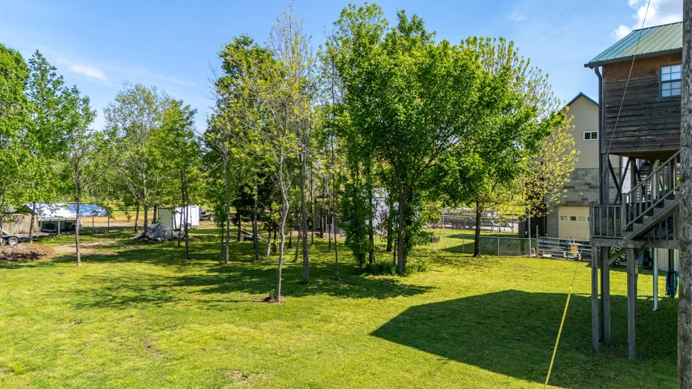 2705 Catfish Ln Crump, TN 38327