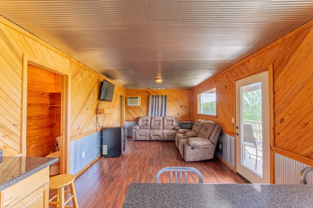 2705 Catfish Ln Crump, TN 38327
