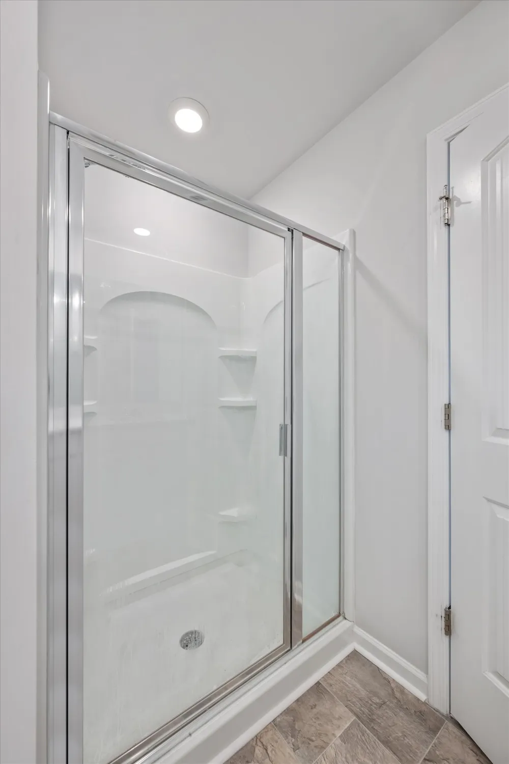 1434 Walker Way Columbia, TN 38401