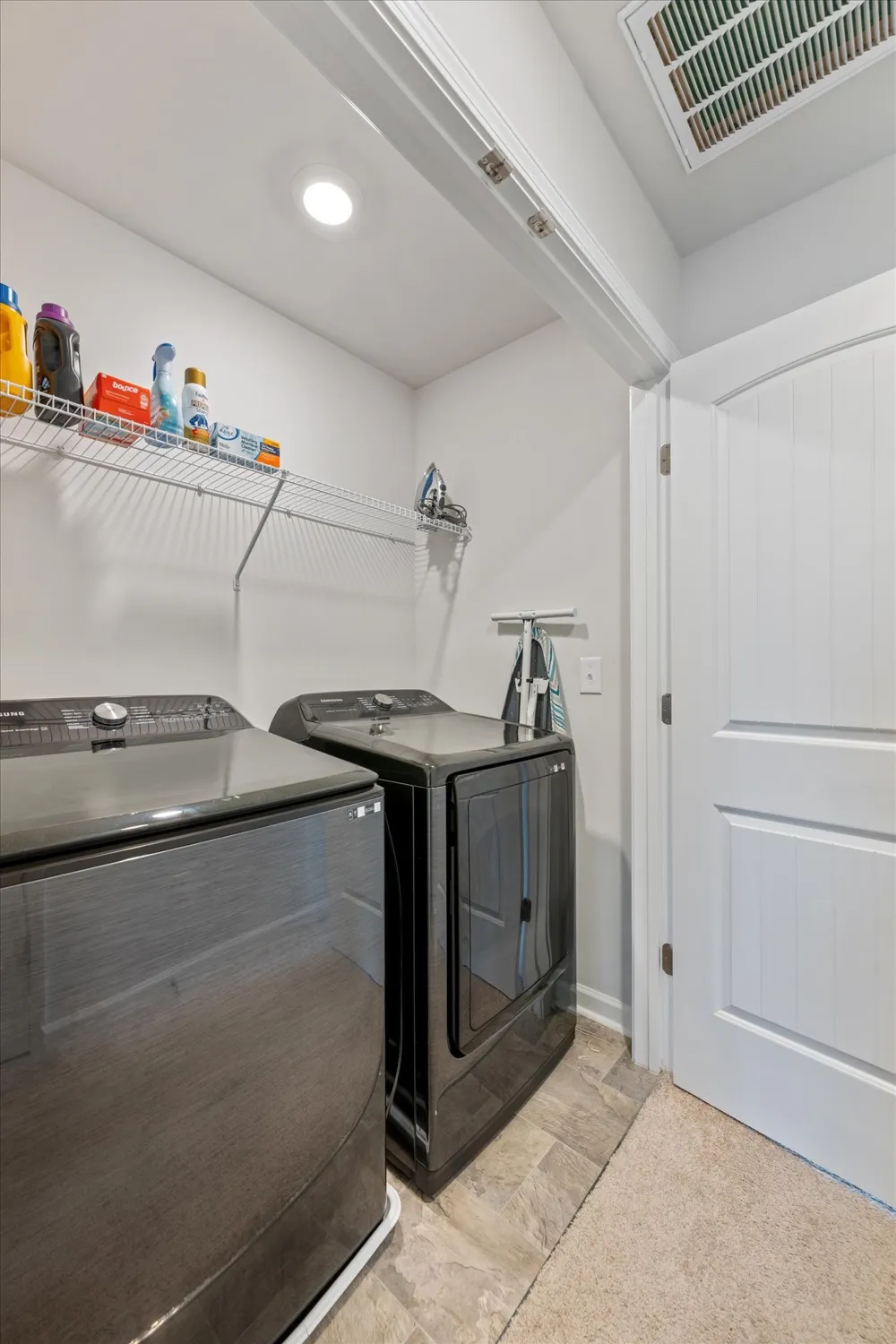 1434 Walker Way Columbia, TN 38401