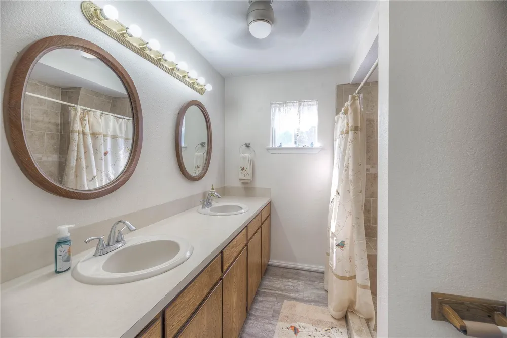134 Deer Run Road Trinity, TX 75862