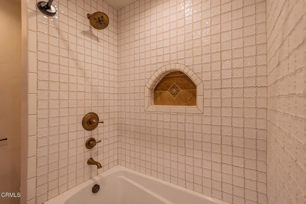 1519 Ayers Avenue Ojai, CA 93023