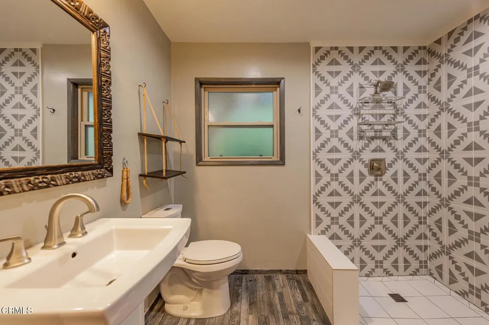1519 Ayers Avenue Ojai, CA 93023