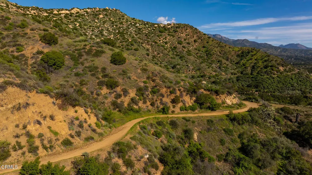 1519 Ayers Avenue Ojai, CA 93023